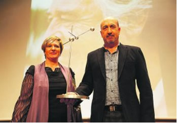 TROPHÉE du PREMIO INTERNACIONAL DE POESÍA GABRIEL CELAYA